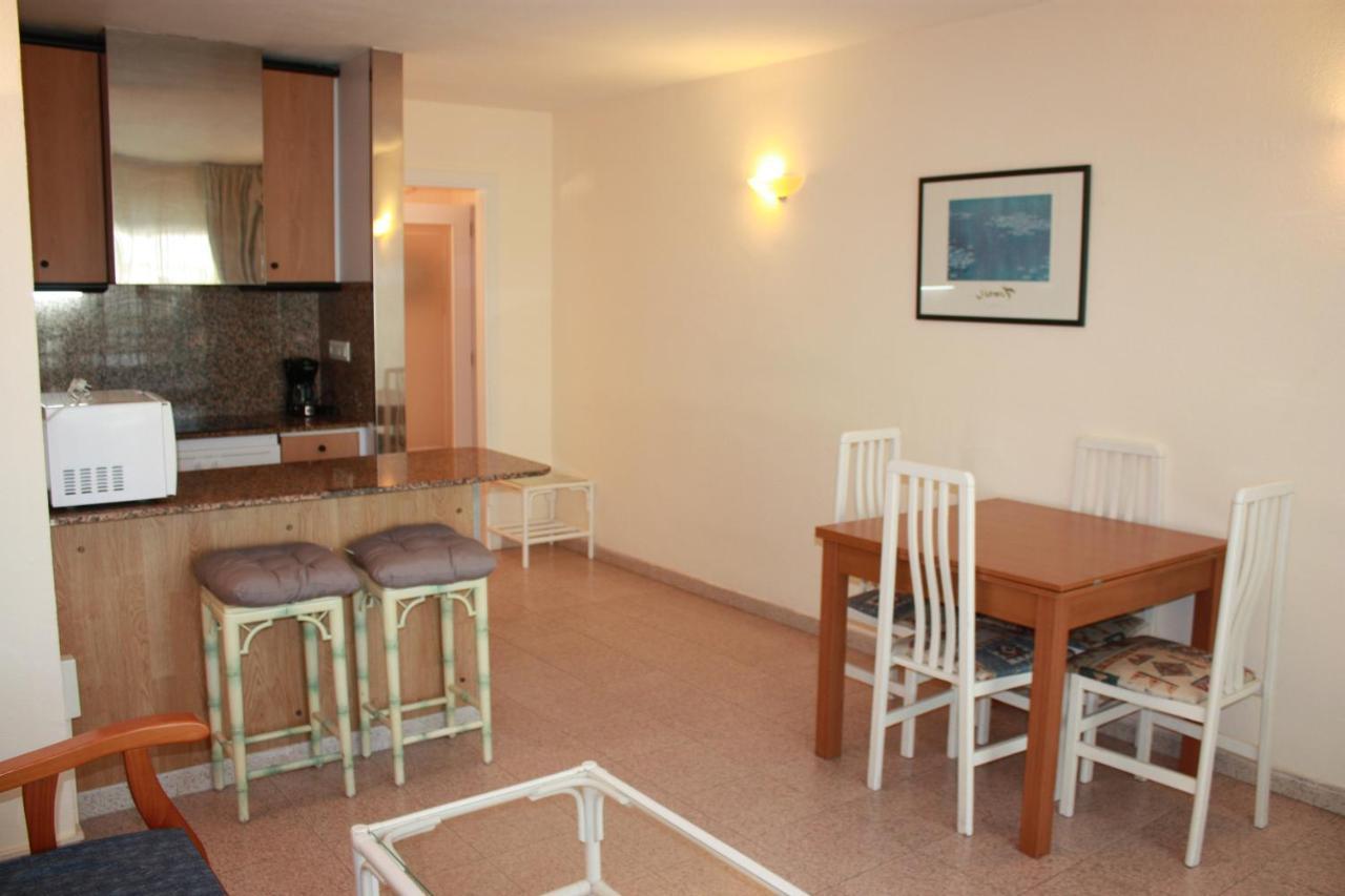 Apartamentos Aventura Salou Kültér fotó