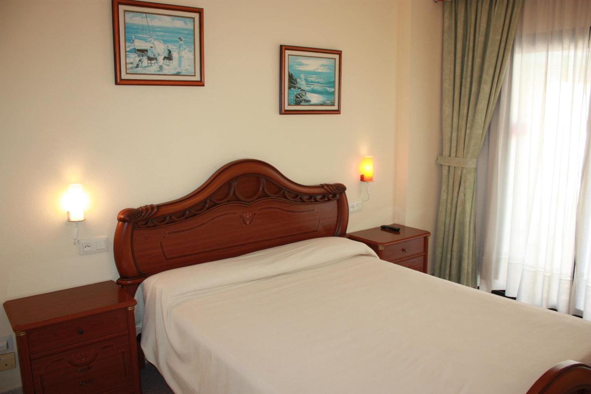 Apartamentos Aventura Salou Szoba fotó