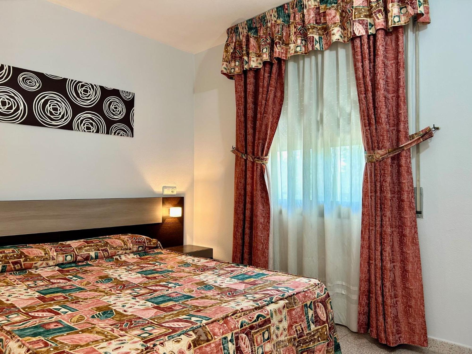 Apartamentos Aventura Salou Kültér fotó