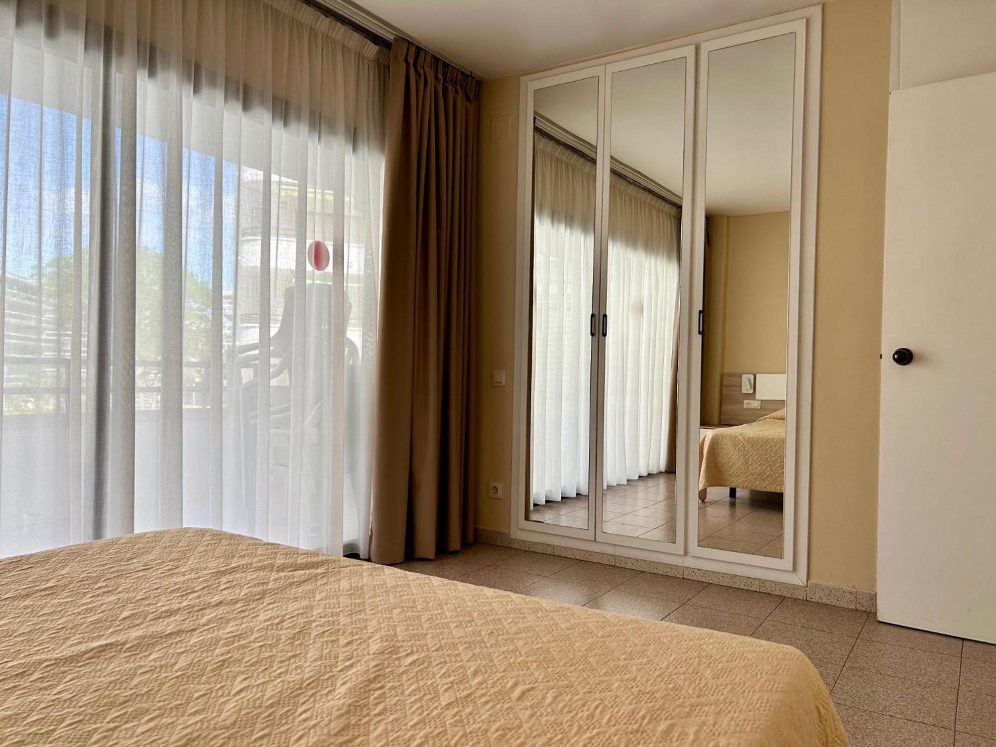 Apartamentos Aventura Salou Kültér fotó