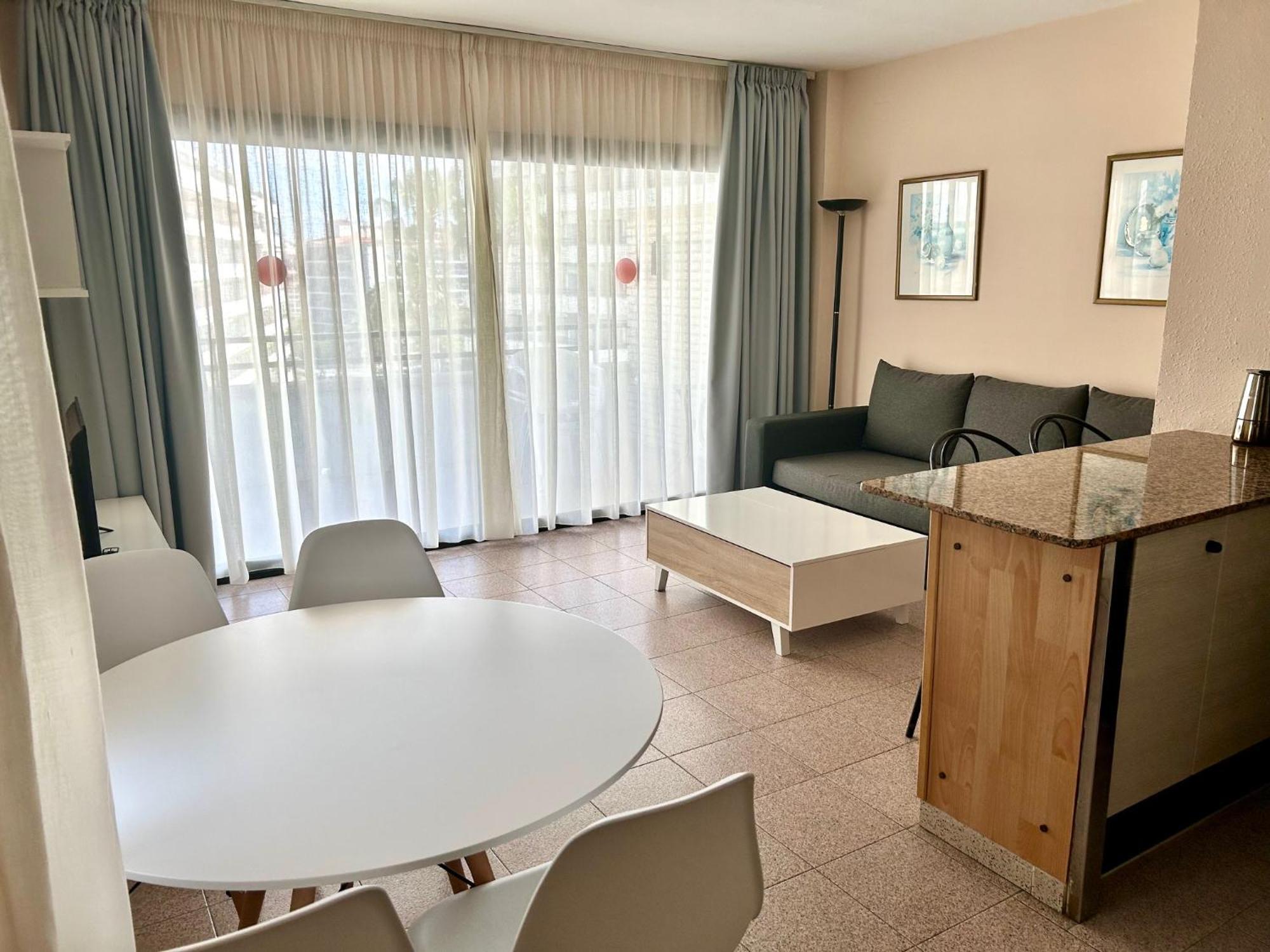 Apartamentos Aventura Salou Kültér fotó